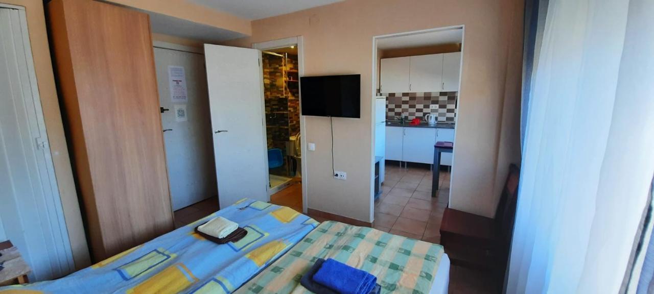 Apartamentos Con Patio Alicante Ngoại thất bức ảnh